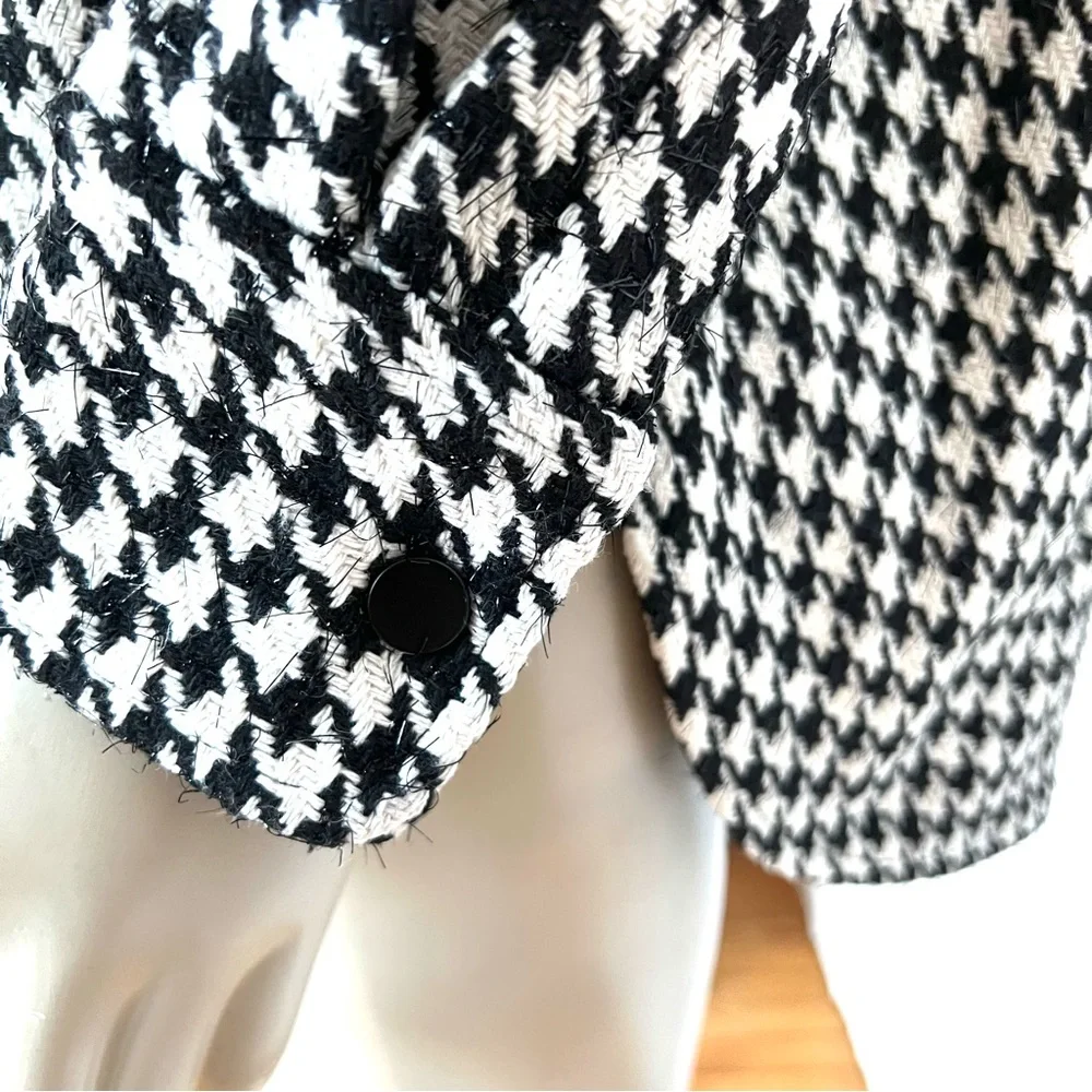 WAYF Women’s Houndstooth Shirt, Jacket - Picture 10 of 16